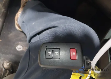 2016 Toyota Tacoma Trd Sport from USA, damaged, VIN 5TFSZ5AN2GX045755